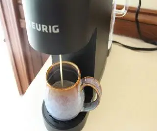 Keurig K-Supreme SMART Coffee Maker でアイスコーヒーを作る