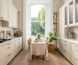 Armoires de cuisine shaker beiges