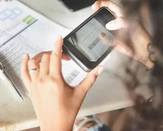 skenovanie účtu telefónom