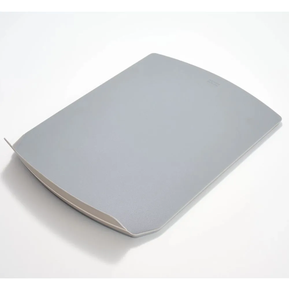 가장자리가 접힌 회색 도마' loading='lazy' title=