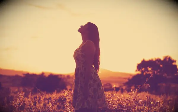 45 Nigdy nie zmuszaj nikogo do rozmowy z tobą cytatami