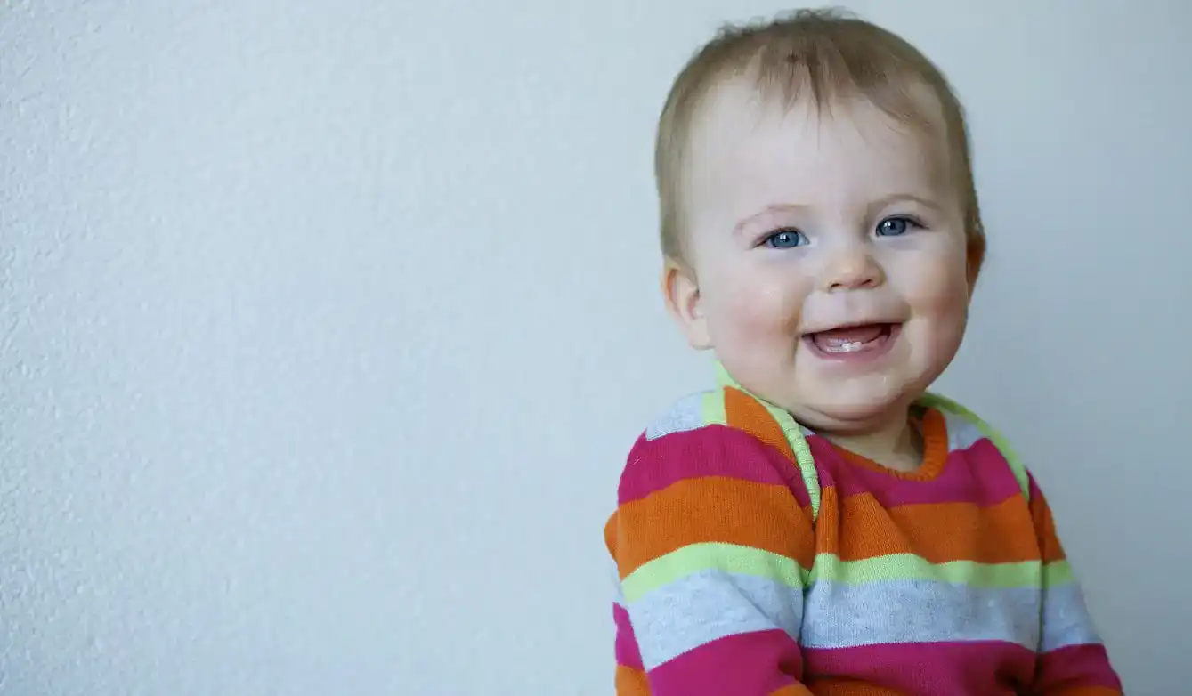 101 nápadů na nebinární a unisexová jména pro miminka