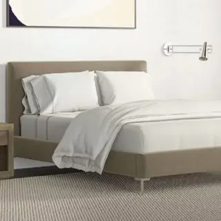 Viene fornito con un letto a piattaforma