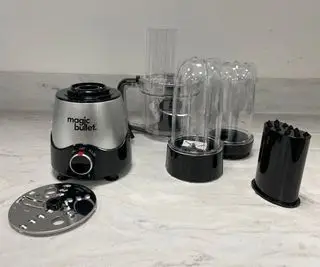 블렌딩되지 않은 Magic Bullet Kitchen Express