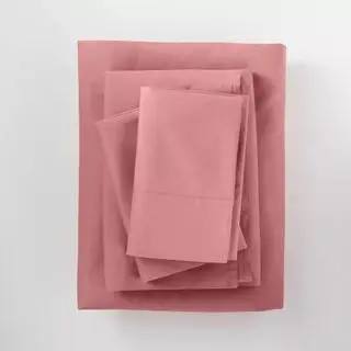 סדין מוצק סופימה פרקל שטוף על רקע אפור.