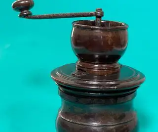 moulin à café opus antiques