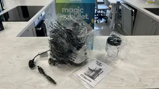 Magic Bullet Mini Juicer에서 녹즙 테스트