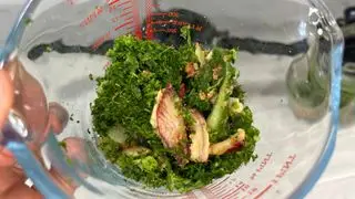 Magic Bullet Mini Juicer의 오렌지 주스