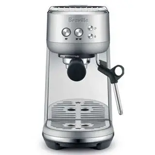 Breville Bambino vs Breville Bambino Plus – un barista règle le débat
