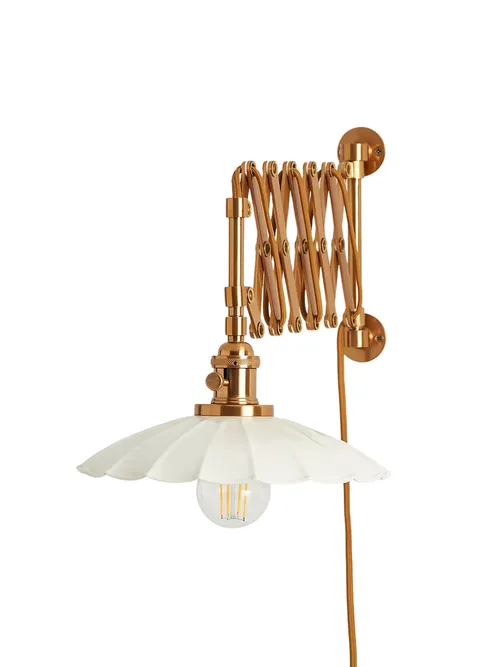 Zásuvné nástěnné svítidlo Greta Scalloped Accordian' title=