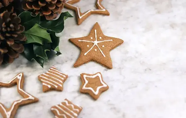 Einfache Feiertage: 10 Möglichkeiten, Überforderung zu reduzieren und Freude zu steigern