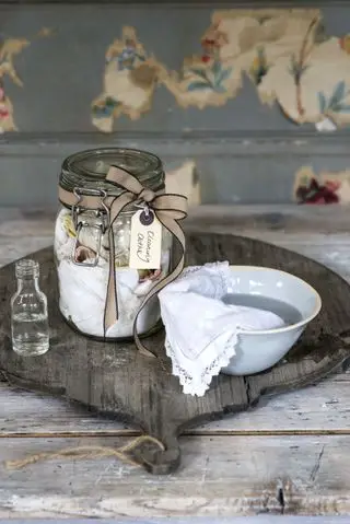 Comment se débarrasser de la moisissure noire – conseils d’experts pour éliminer la moisissure de votre maison