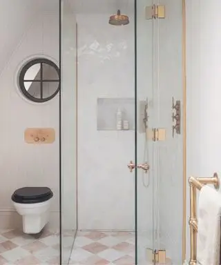 Czy pleśń w łazience jest niebezpieczna?