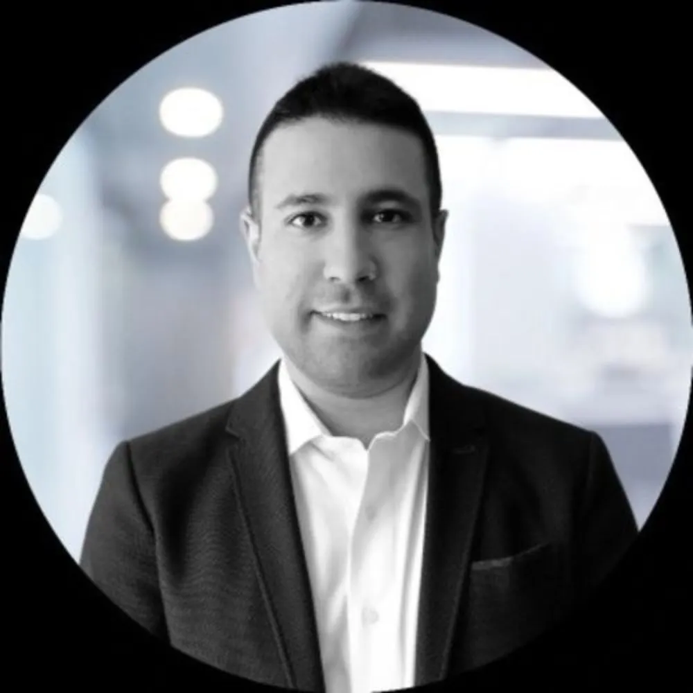 Eli Zimmera' loading='lazy' title=