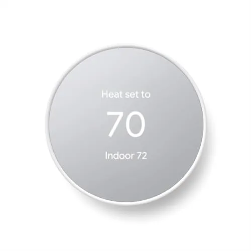 Termostat Google Nest – okrągły, z jasnoszarym interfejsem i napisem „Ustawiono temperaturę na 70 w pomieszczeniu 72”' loading='lazy' title=