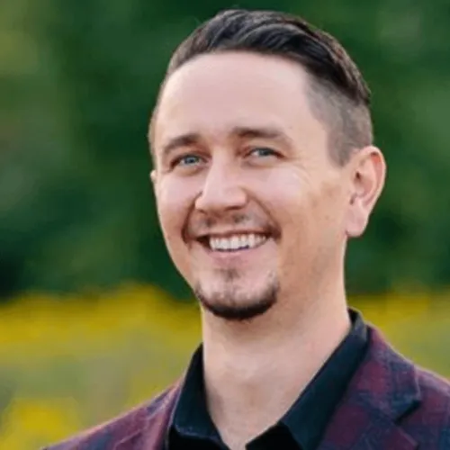 Dr. Thompson Maesaka' loading='lazy' title=