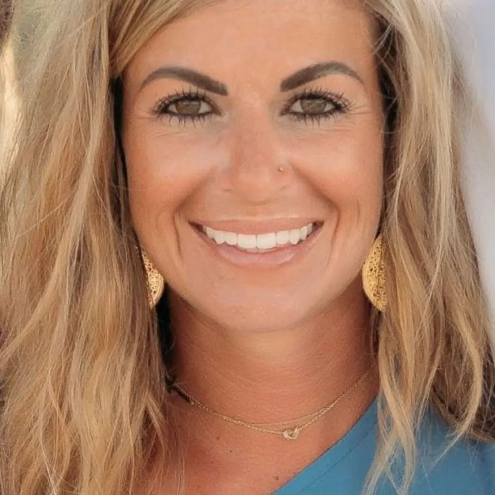 Zdjęcie Megan Doser w głowę' loading='lazy' title=