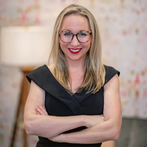 Joy Lynskey' loading='lazy' title=