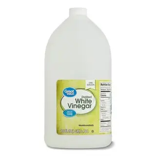 Une bouteille de vinaigre de nettoyage de valeur