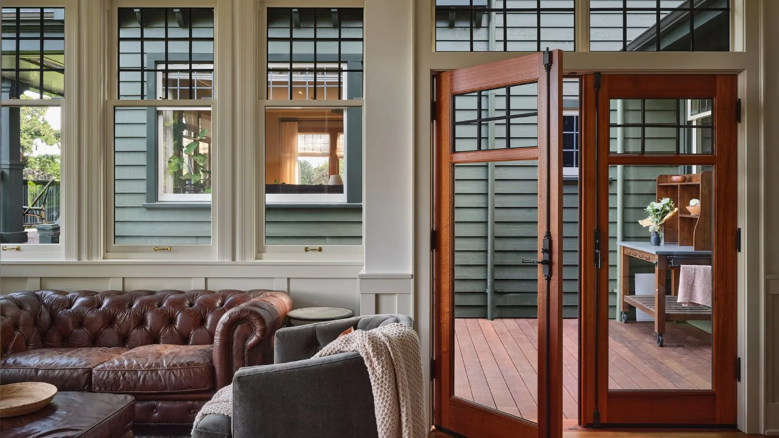 Masz dość kondensacji na oknach? Zdobądź ten najwyżej oceniany osuszacz Walmart za 59 USD, który według kupujących „niezwykle pomaga”, a jego cena wciąż jest obniżona o aż 330 USD