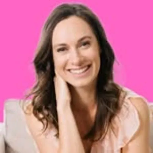 Chloë Bean LMFT' loading='lazy' title=