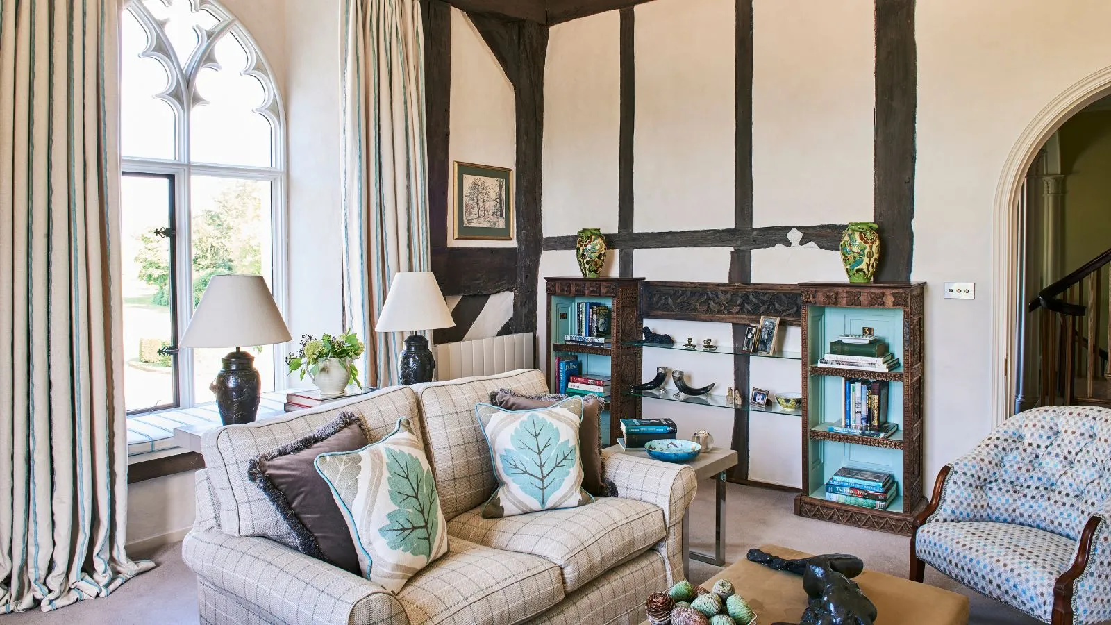 ホリデーパッケージの盗難を防ぐために、プライムデーの最後の時間にホームセキュリティのバーゲン品を 2 つ購入します