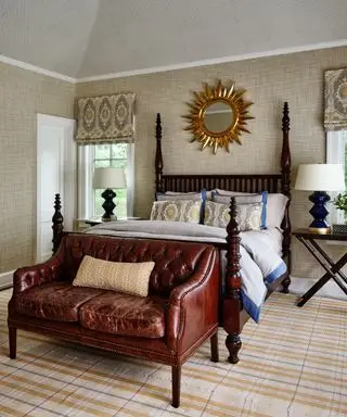 Où accrocher un miroir dans une chambre – 5 positions pour surélever votre espace de couchage