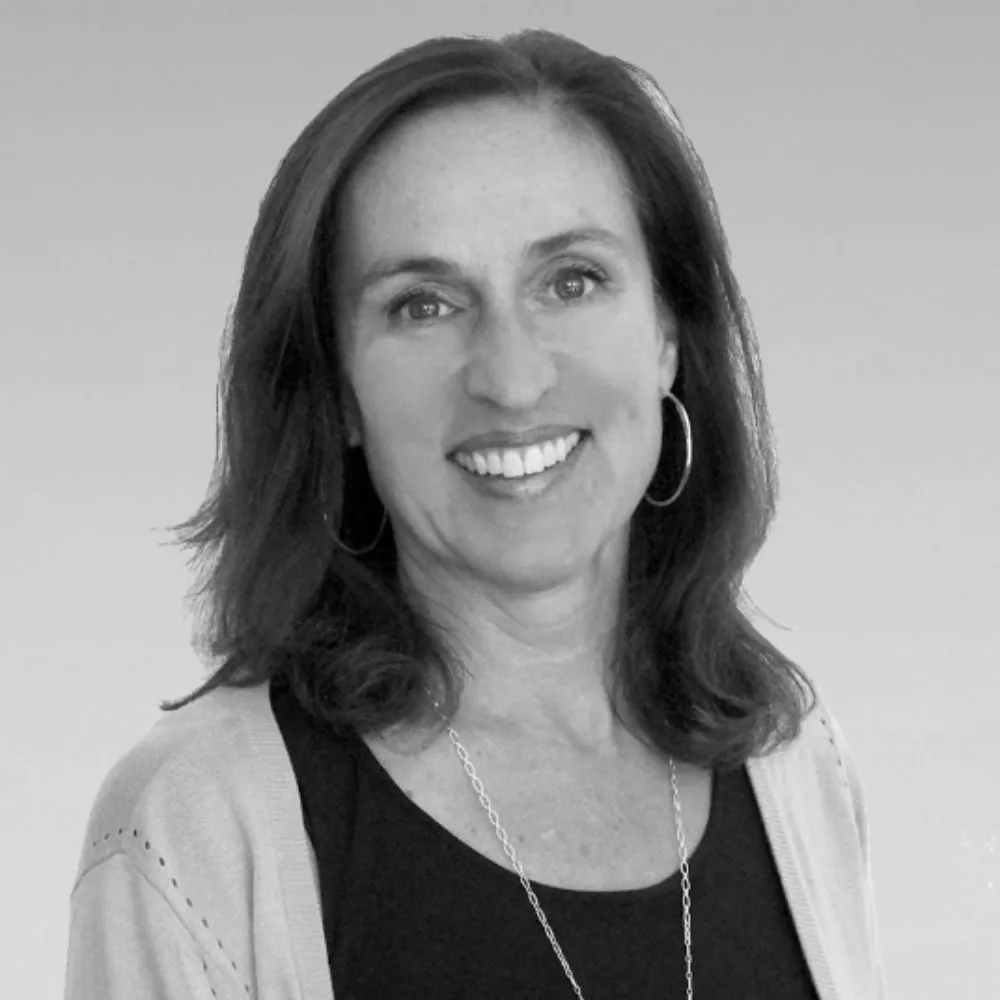 Czarno-białe zdjęcie głowy Sandry Barvaux' loading='lazy' title=