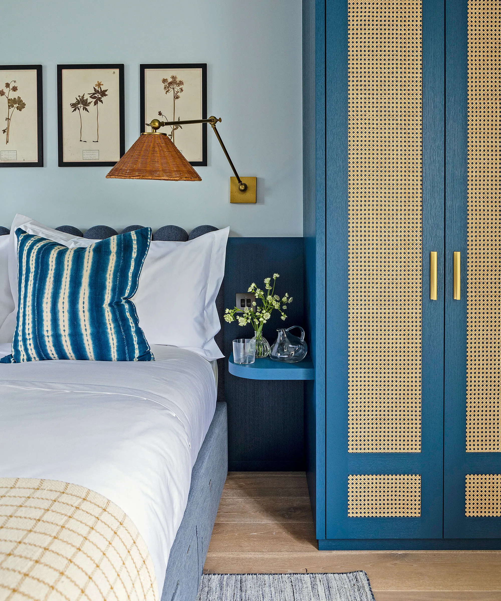 Schlafzimmer Farbideen mit blauer Wand' loading='lazy' title=