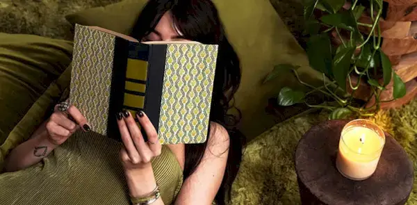 뉴스가 너무 부담스러울 때 읽으면 좋은 8권의 책